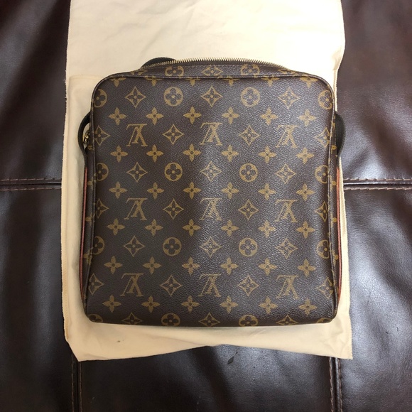 LOUIS VUITTON Monogram Canvas Trotteur Beaubourg - Picture 5 of 5